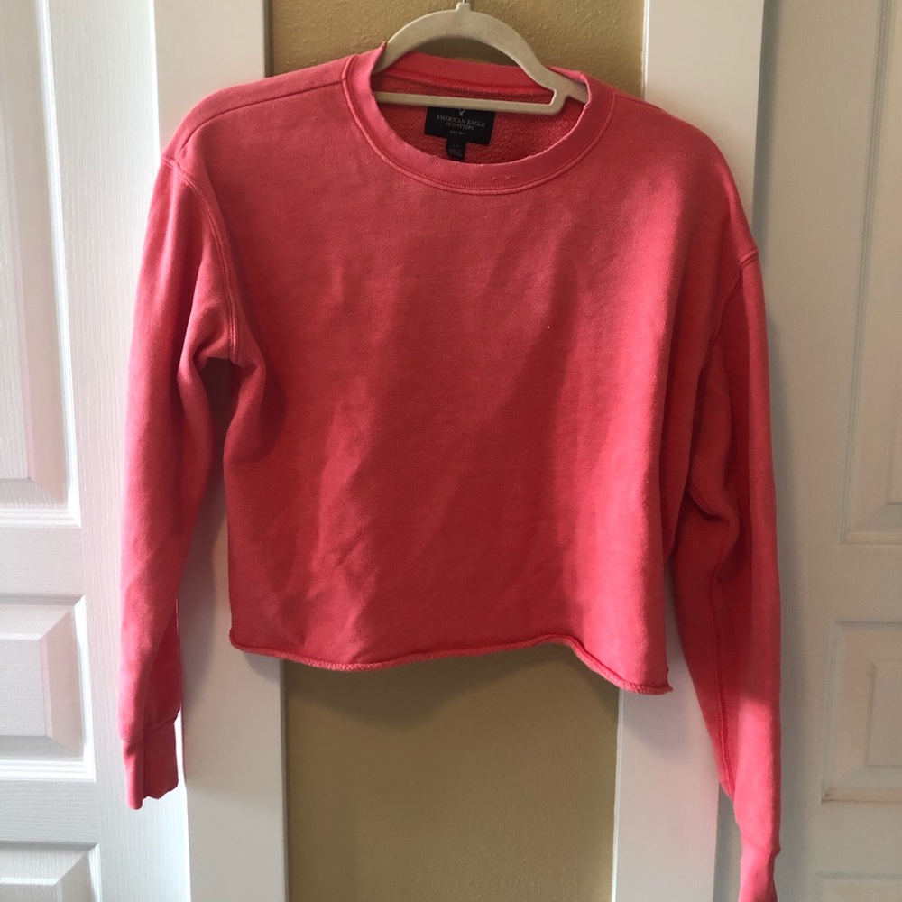 American Eagle Distressed Cropped Pink Sweater